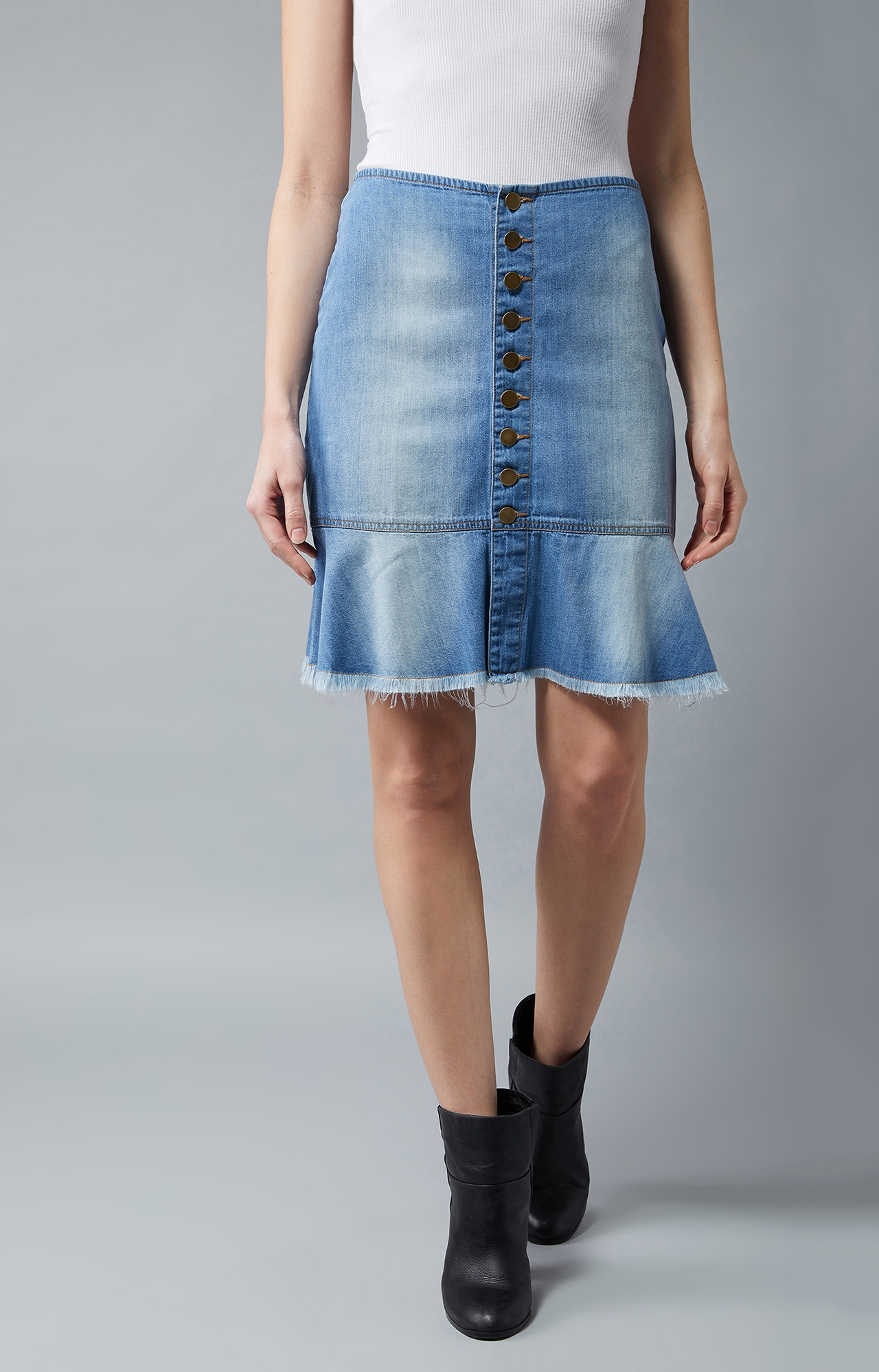 Dolce Crudo | Women's Blue Regular Fit Mid Rise Clean Look Midi Denim Skirt