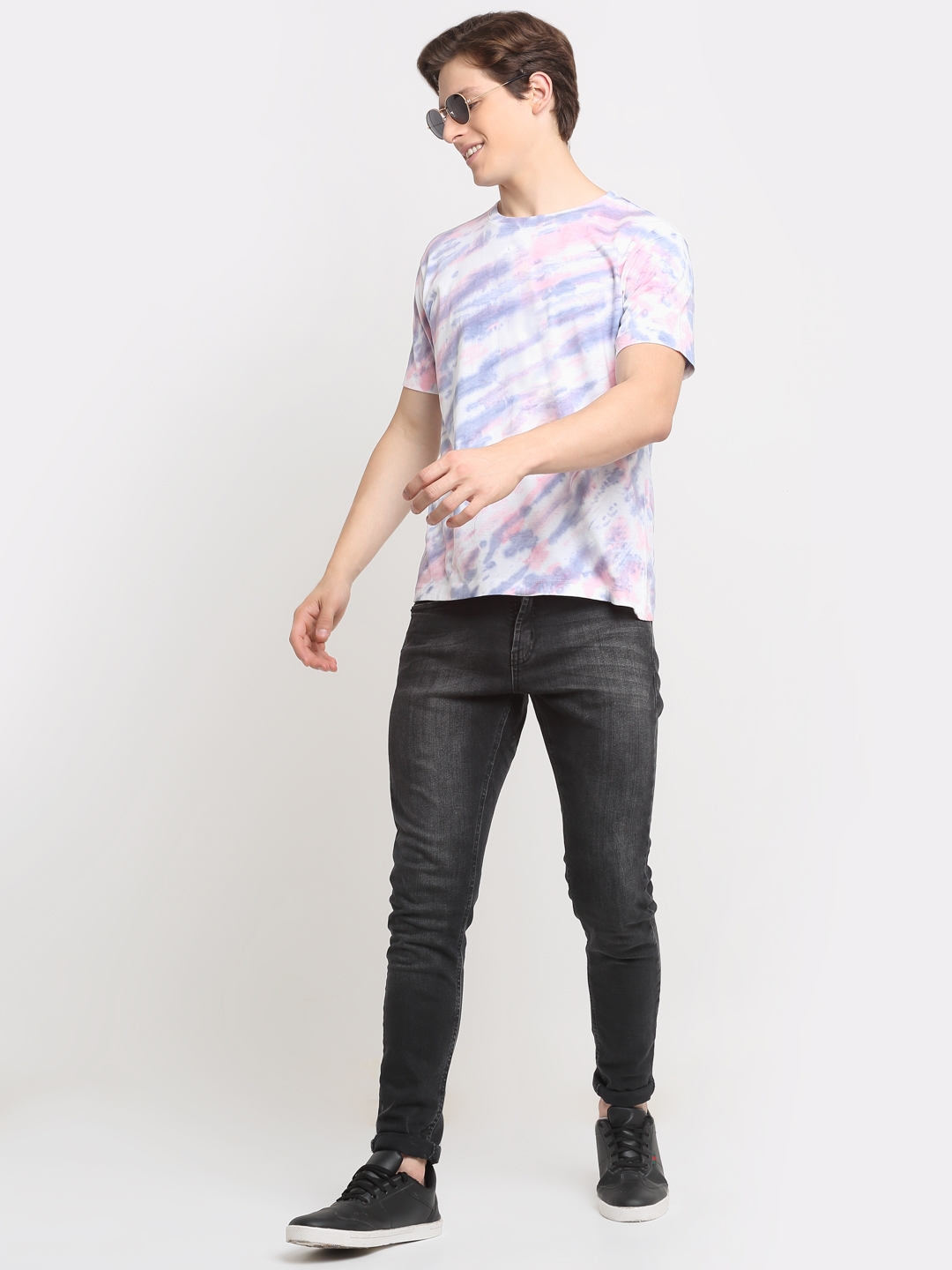 Men's Relaxed Fit Combed Cotton Round Neck Tie And Dye T-Shirt