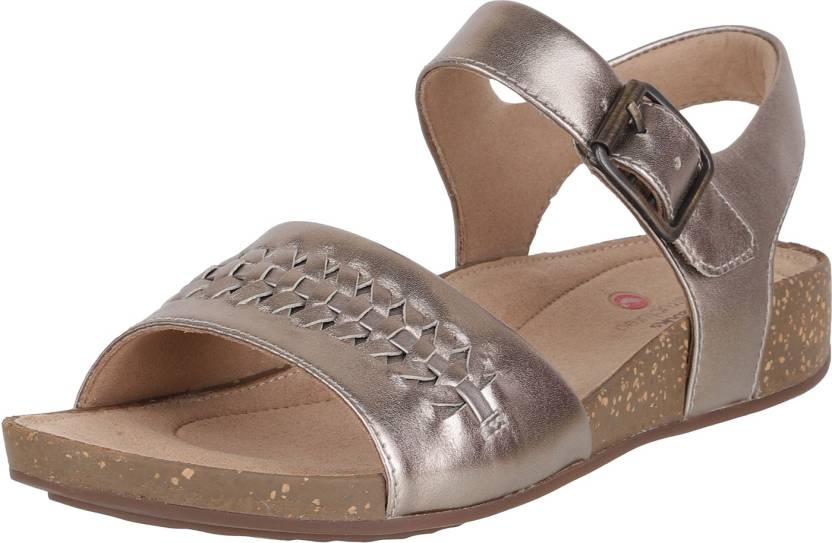 Clarks | Un Perri Way Gold Metallic Flat Sandals