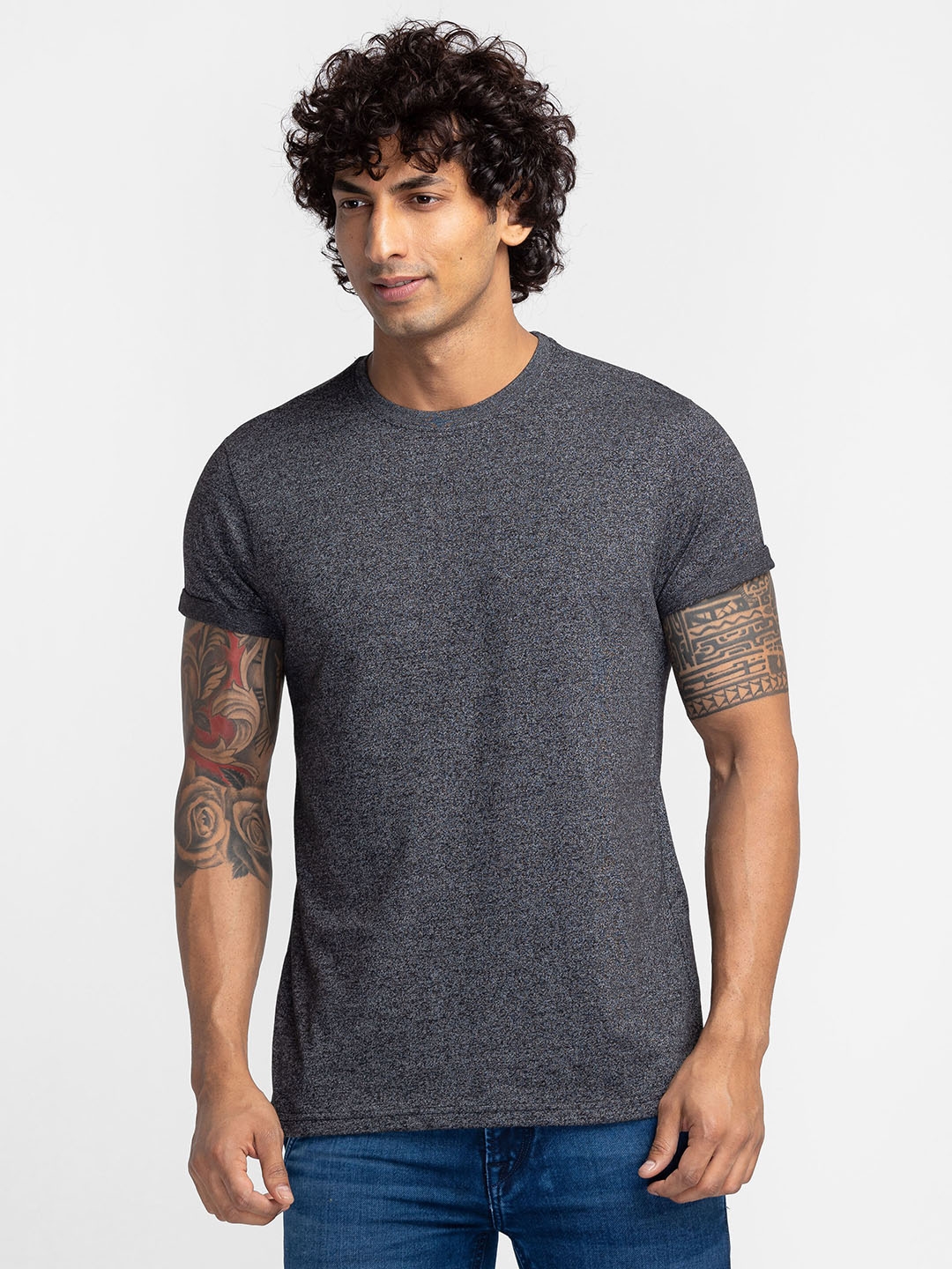 globus | Globus Black Solid Regular Fit Casual Tshirt