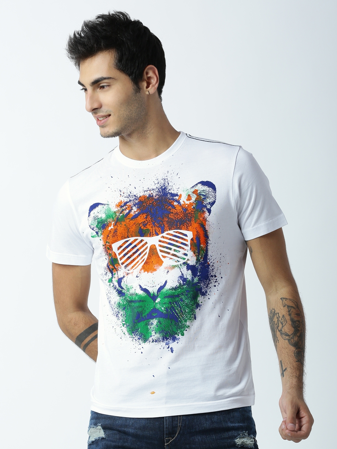 HUETRAP | Tiger Basking In The Freedom White T-shirt 