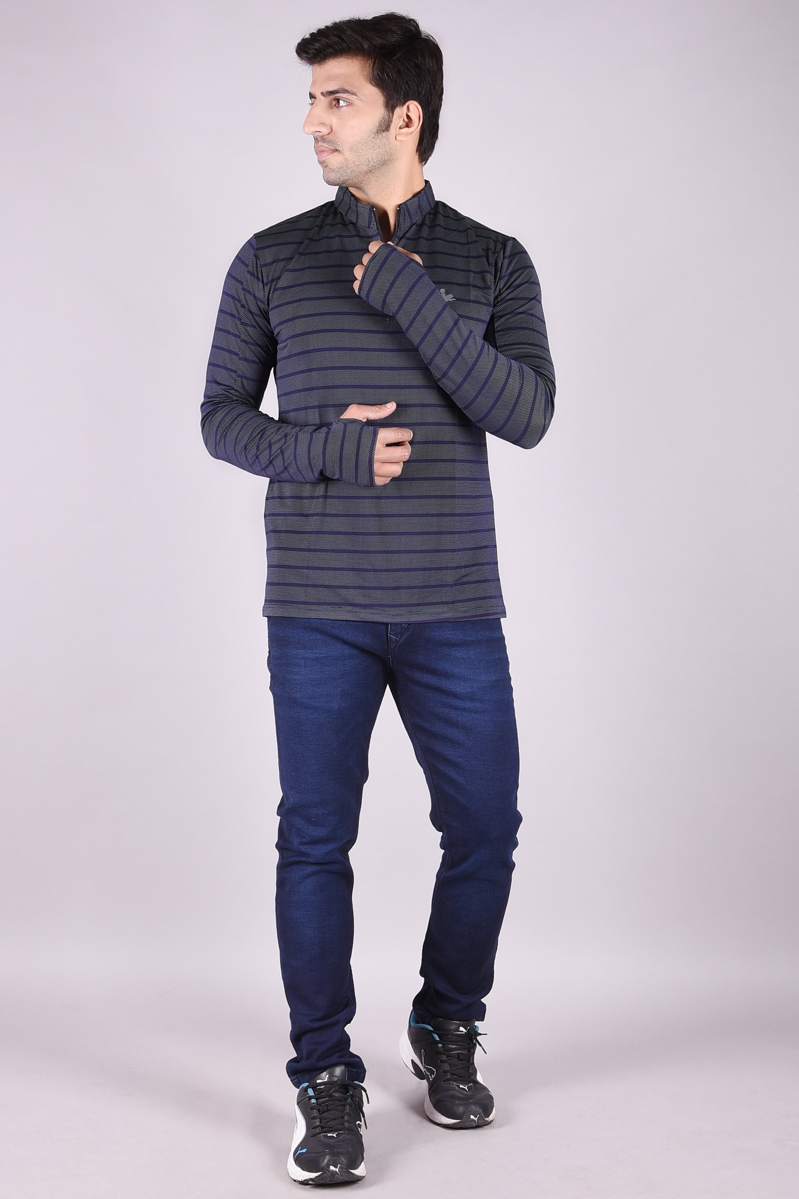 JAGURO | Polyester Sky Blue Thumb Sleeve T-shirt for Men