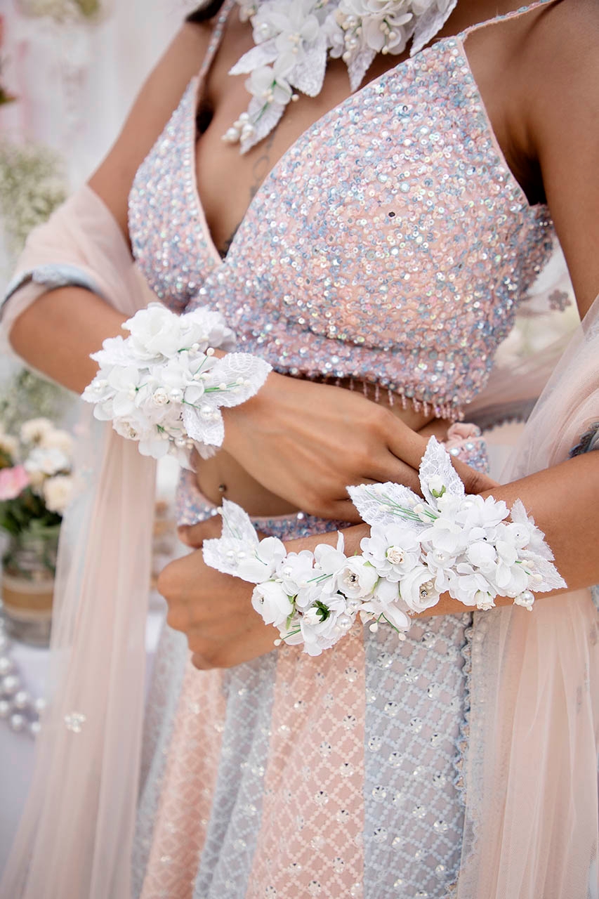 Western floral corsage with all white flowers