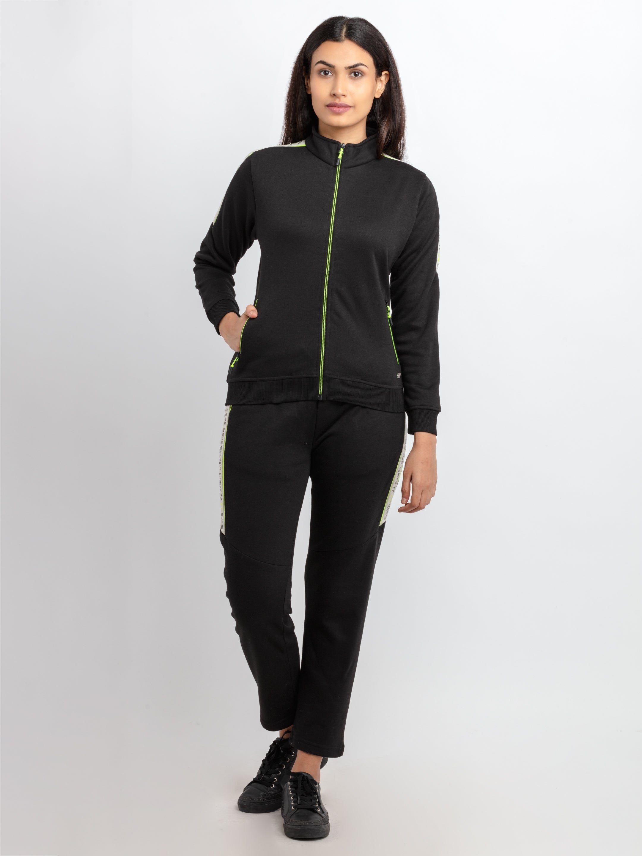 Status Quo | Women's High Neck Tracksuit With Zipper Pocket