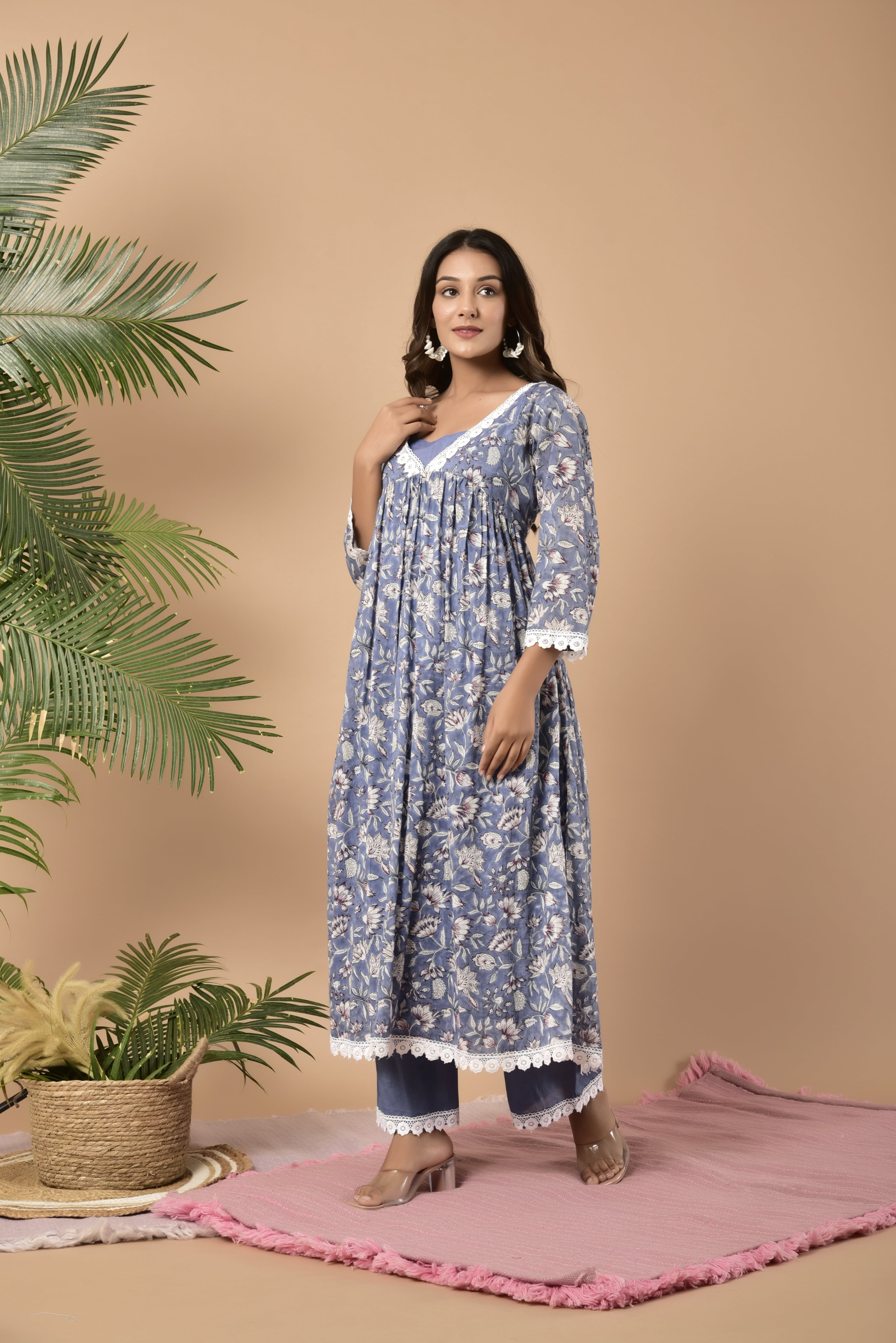 Block printed cotton kurta with cotton pants and inner
