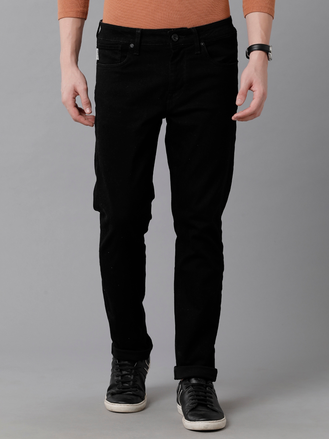 VOI JEANS Men's Solid Black Cotton Blend Slim Fit Mid Rise Jeans