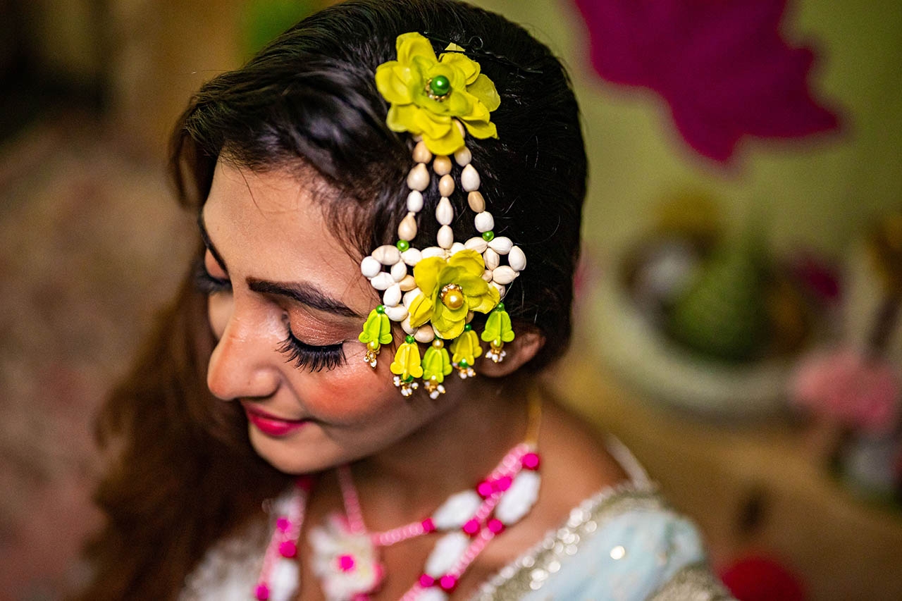 Tagarkali paasa with lime green flowers