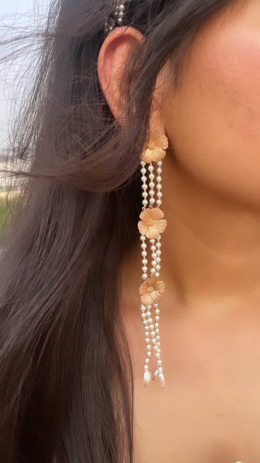 PARISHRI JEWELLERY | Royal Floral dream earrings in white